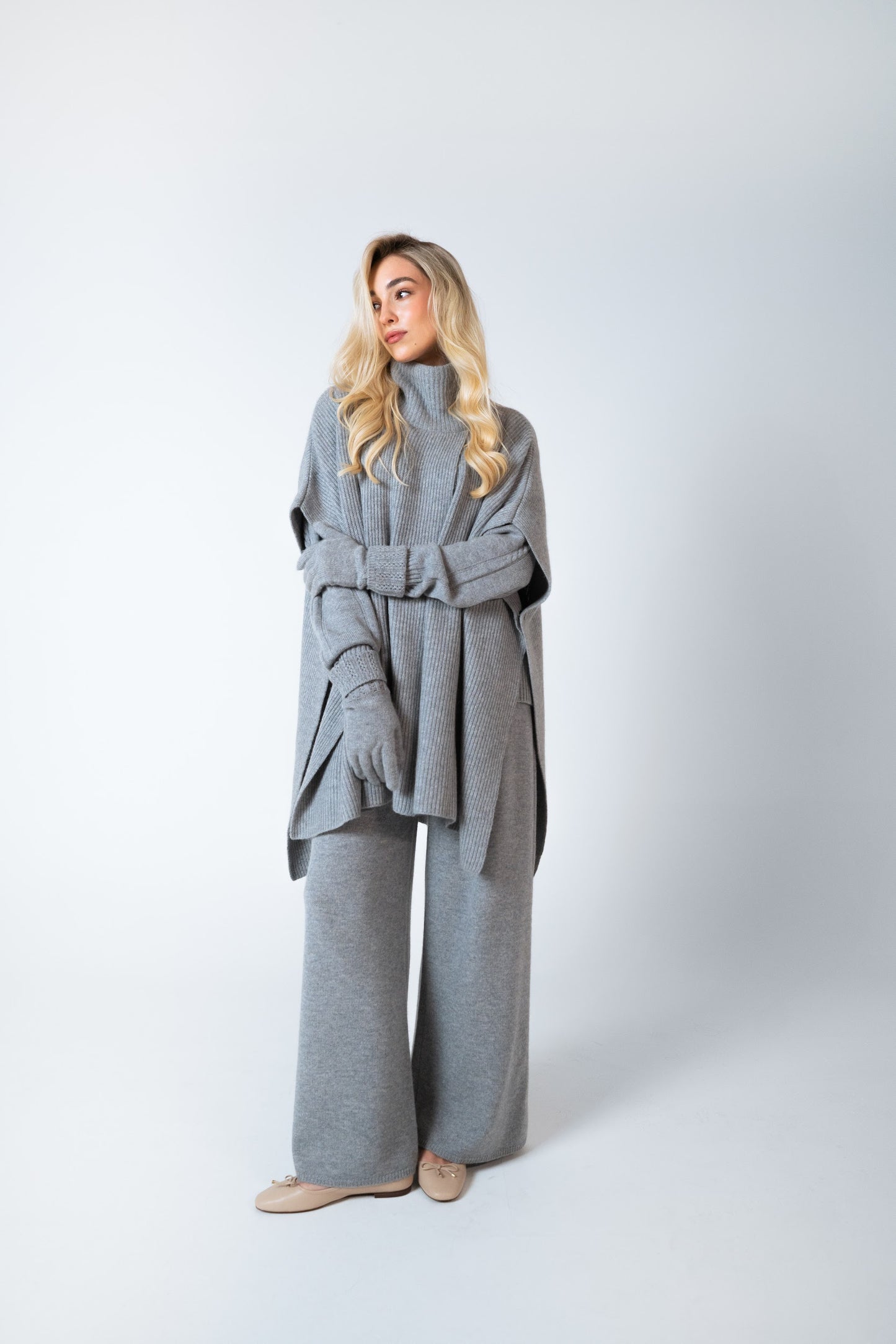 100% Pure Cashmere High Neck Poncho
